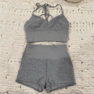 Alo Yoga Alosoft Set Lavish Bra and Aura Short Gray S
